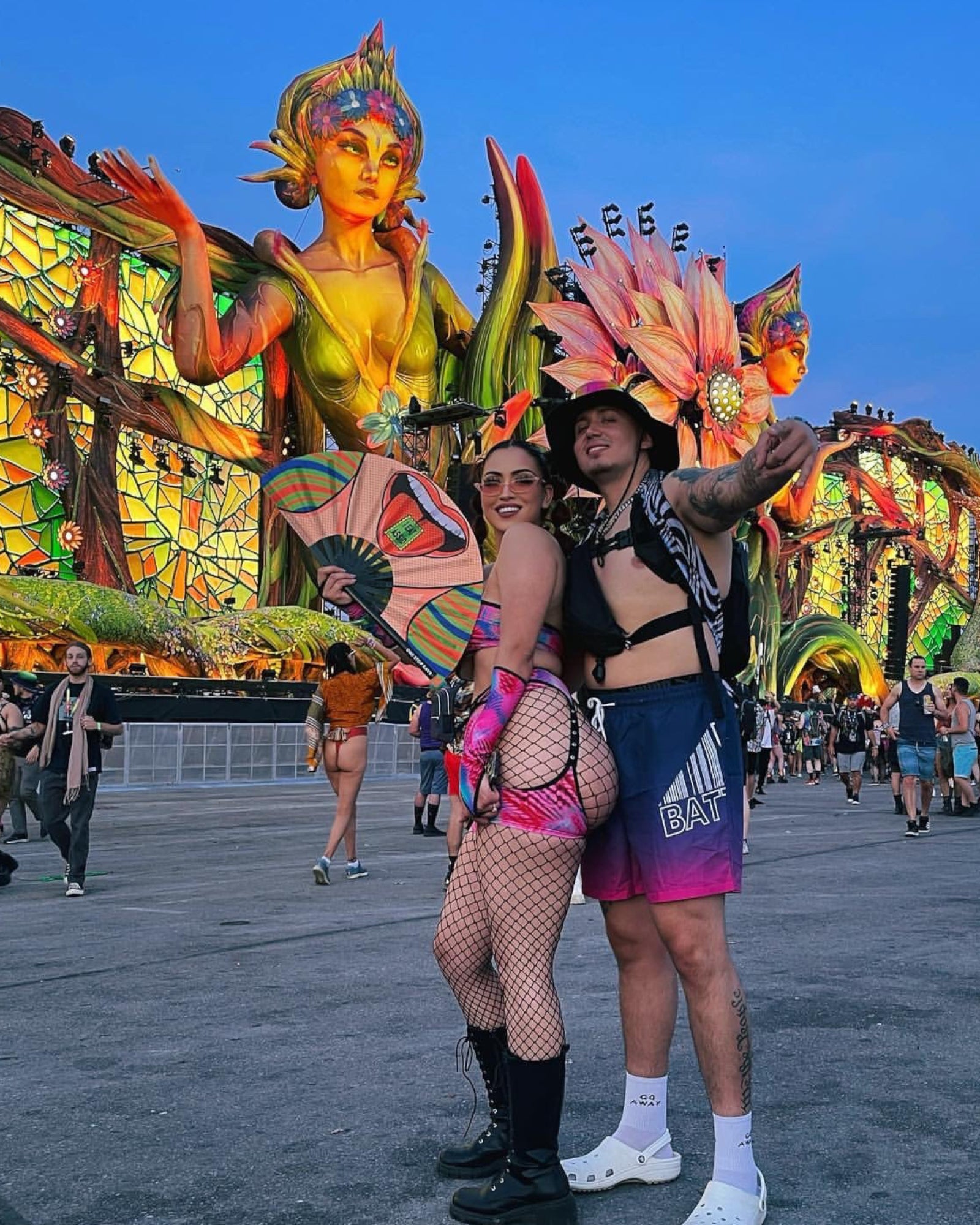 I Eat Assid Hand Fan, Festival Fans 13.5", - One Stop Rave