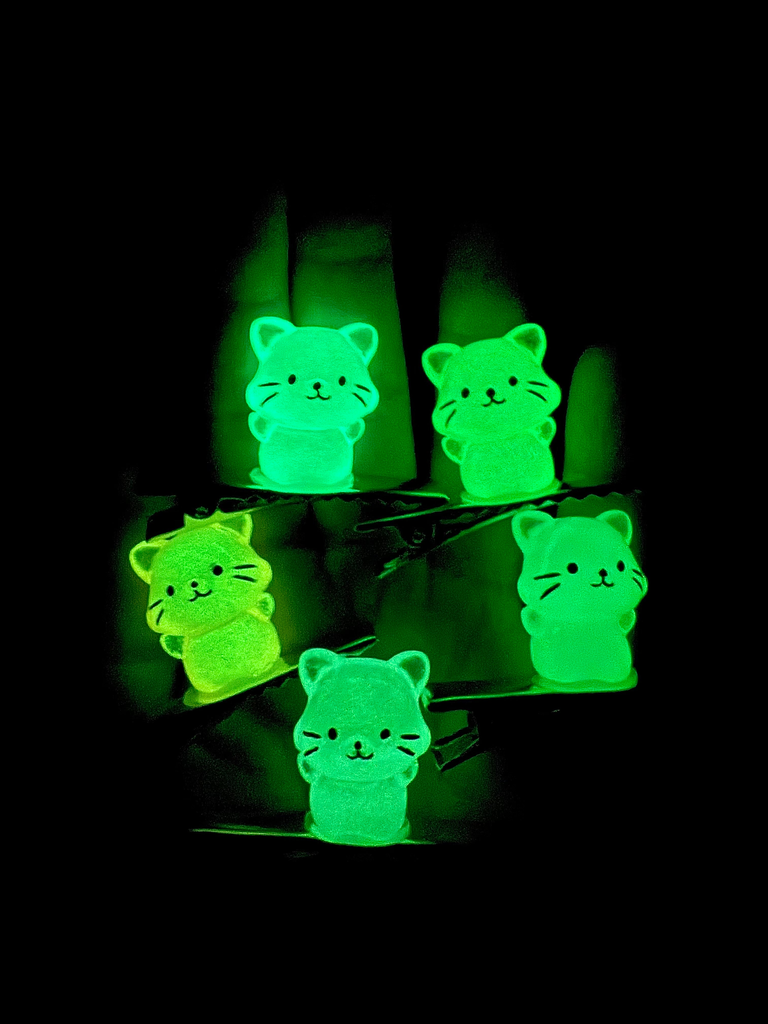 Juego de 5 pinzas para gatos que brillan en la oscuridad