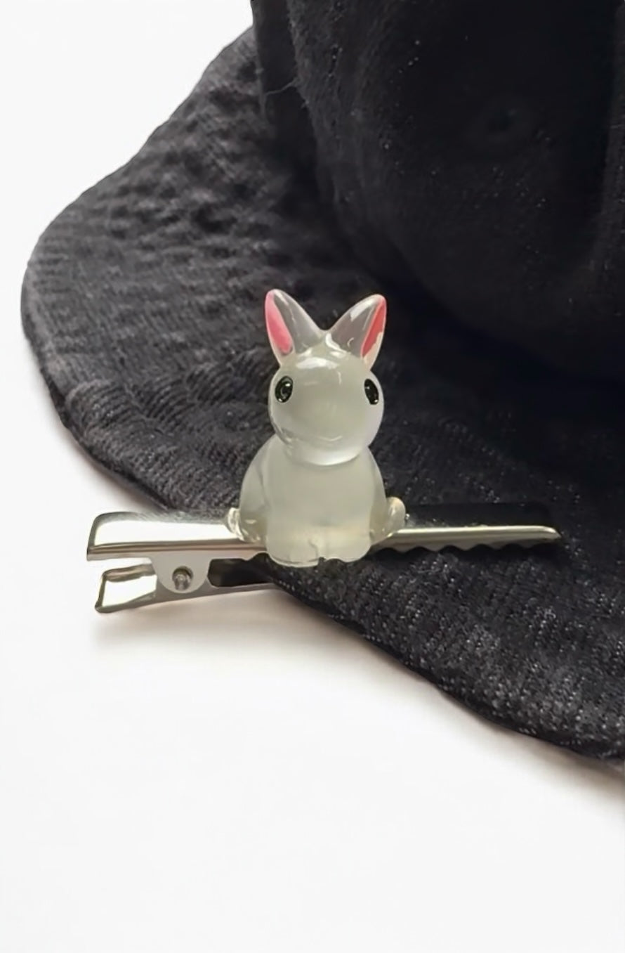 Glow In The Dark Rabbit Clips 7-PC Set