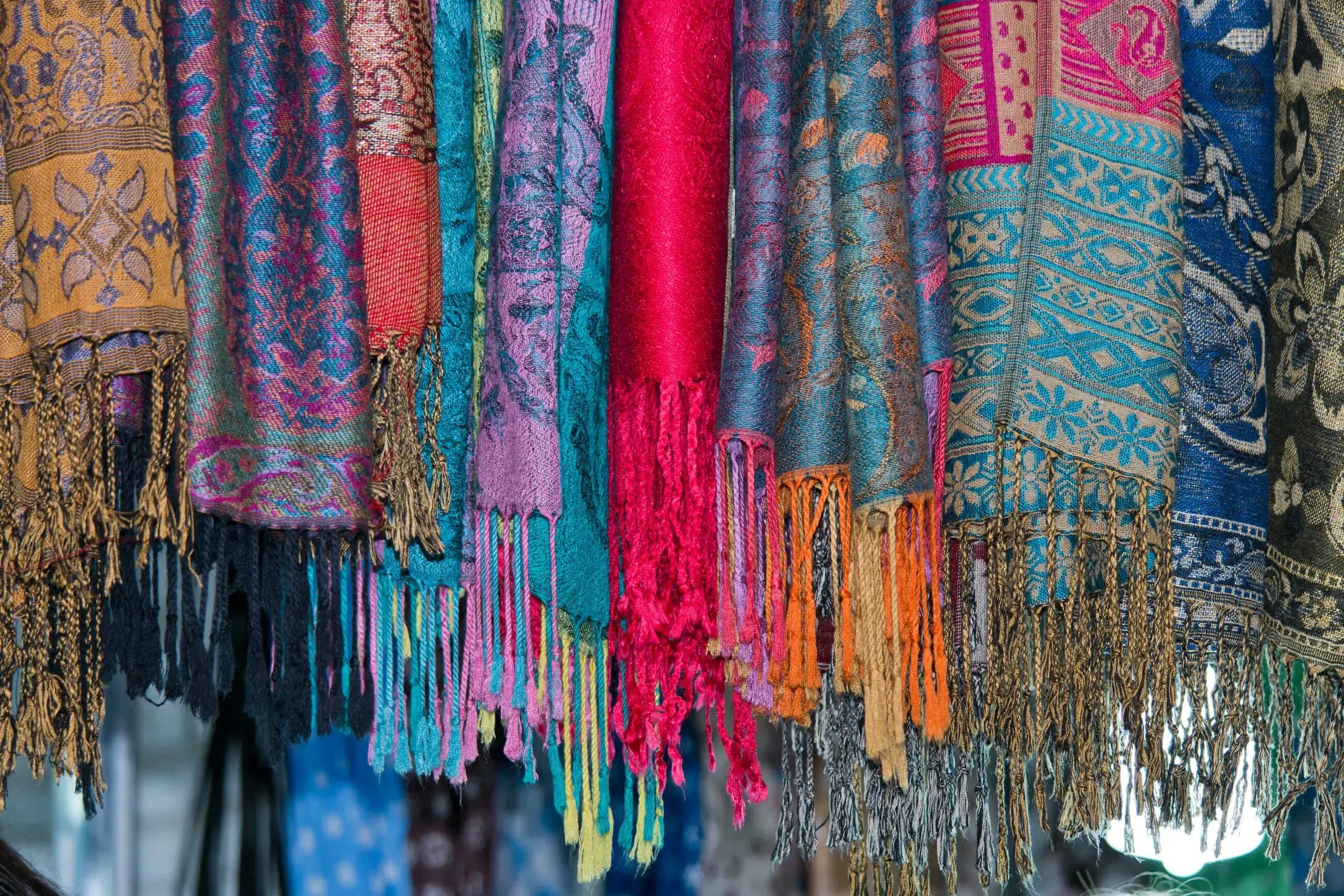 Rave Pashmina vs. Traditional Pashmina: What's The Difference?