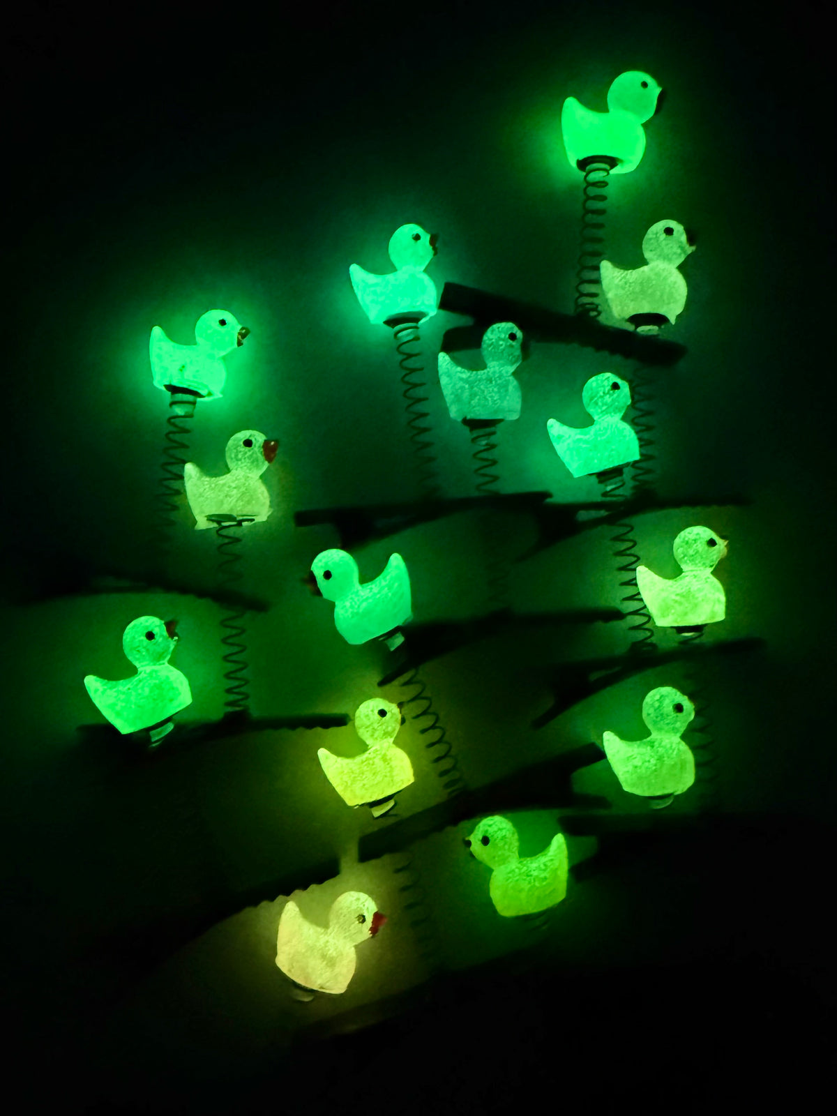 Glow In The Dark Duck Assorted Sprout Clips 7-PC Set | Rave Sprouts