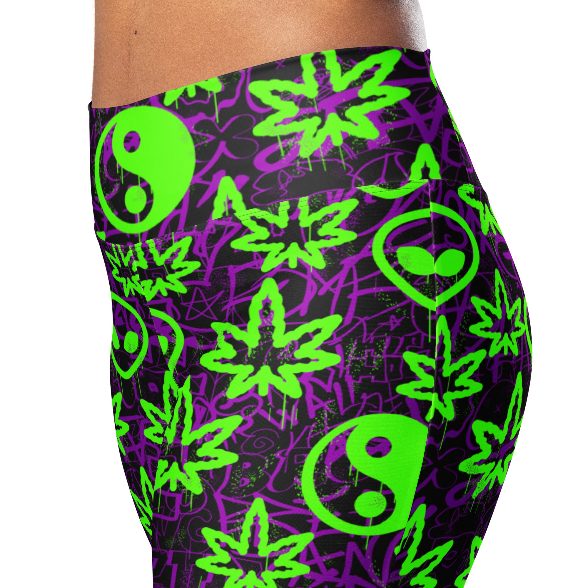 Ganja Graffiti Flare Leggings